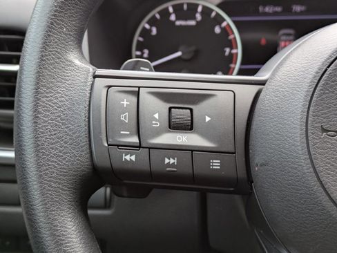 Certified 2024 Nissan Rogue SV image 26