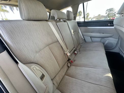 Used 2013 Subaru Outback 2.5i Premium image 23
