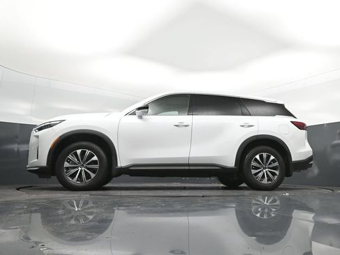 Used 2026 INFINITI QX60 Pure w/ Cargo Package FWD image 33