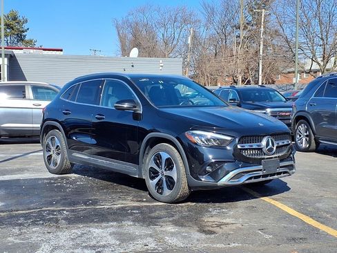 Used 2025 Mercedes-Benz GLA 250 4MATIC image 1