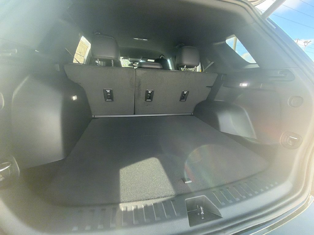 New 2027 GMC Terrain AT4 w/ Convenience Package III AWD/4WD image 28