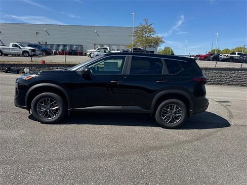 New 2026 Nissan Rogue S image 7