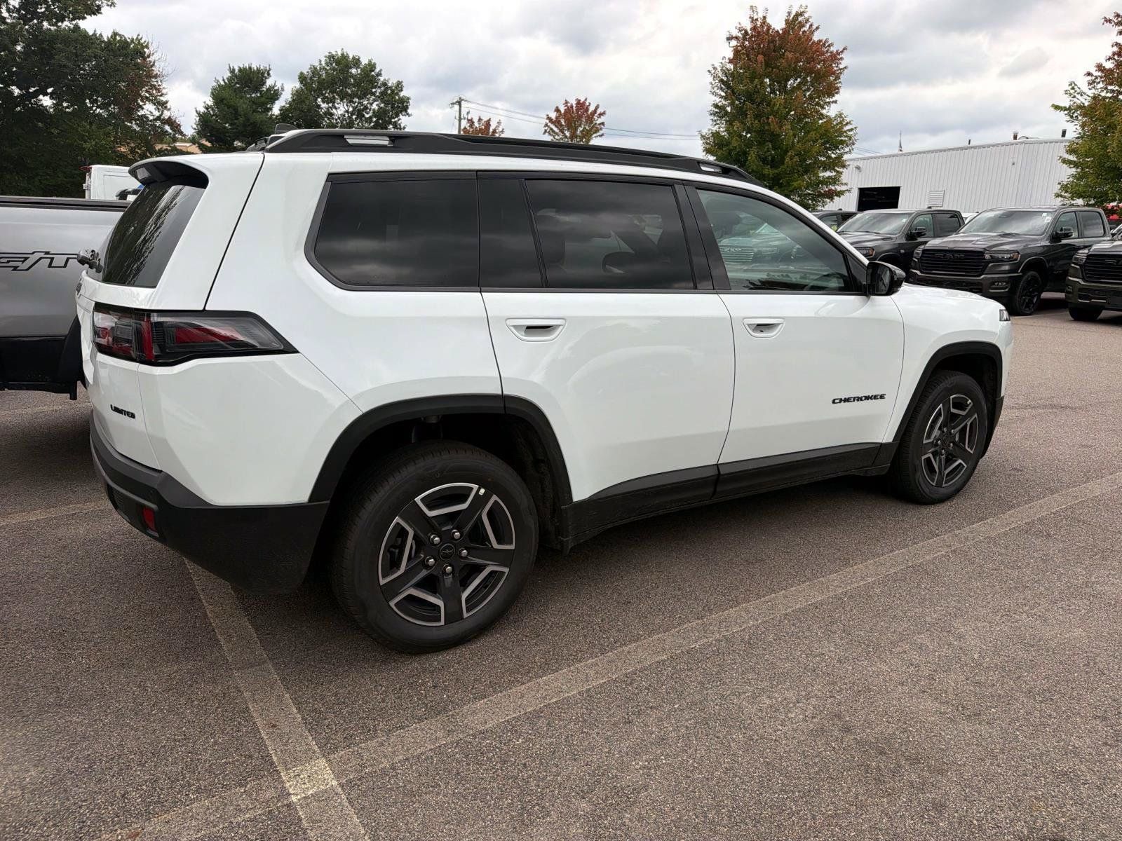 New 2026 Jeep Cherokee Limited AWD/4WD image 2