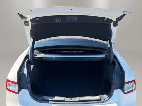 Used 2017 Lincoln Continental Select w/ Climate Package AWD/4WD image 7