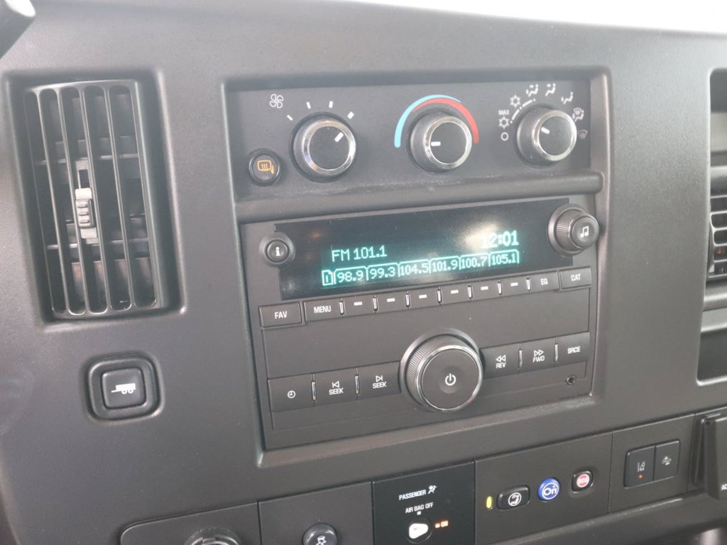 Used 2025 Chevrolet Express 3500 LT w/ LT Preferred Equipment Group RWD image 22