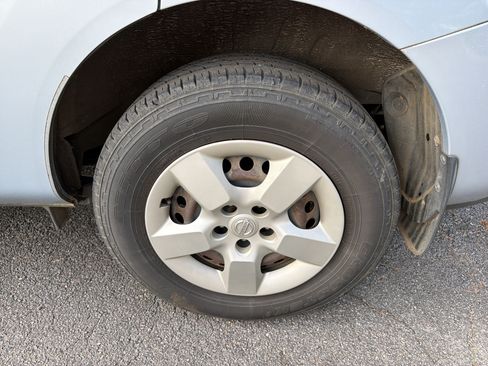 Used 2014 Nissan Rogue S AWD/4WD image 7