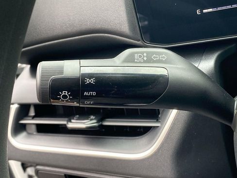 New 2025 Kia K4 LX image 34