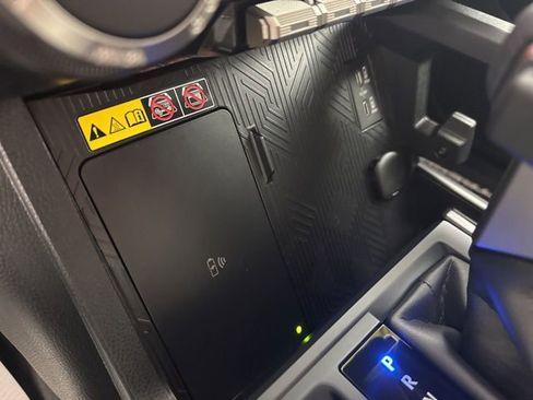 Used 2025 Toyota Tacoma SR5 image 37