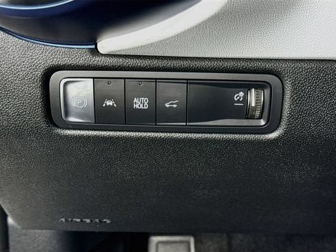 Used 2024 Chevrolet Equinox EV LT FWD image 10