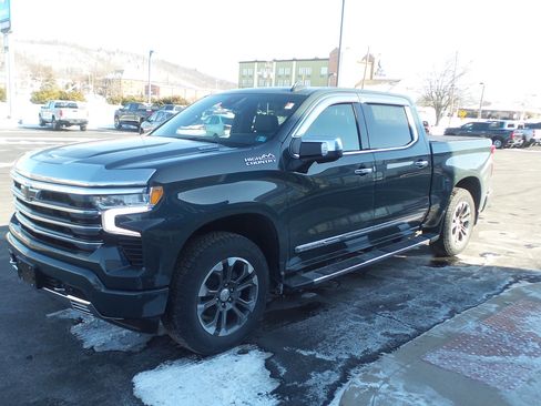 Used 2026 Chevrolet Silverado 1500 High Country w/ Technology Package image 5