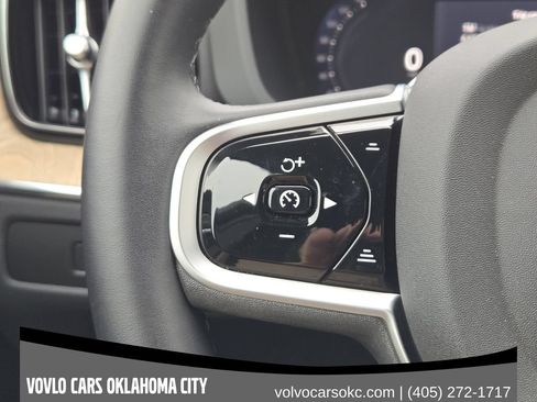 Used 2026 Volvo XC60 B5 Plus w/ Protection Package Premier AWD/4WD image 23