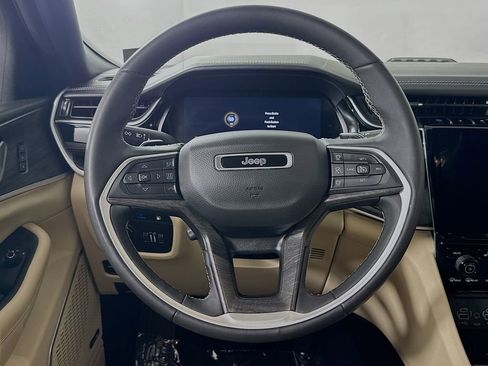 Used 2022 Jeep Grand Cherokee Limited 4xe w/ Luxury Tech Group II AWD/4WD image 11