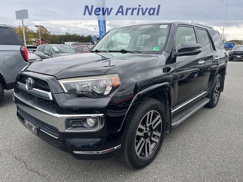 Used 2015 Toyota 4Runner SR5 image 1