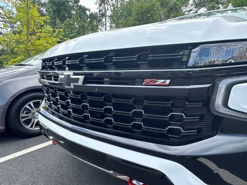 Used 2023 Chevrolet Tahoe Z71 w/ Off-Road Capability Package AWD/4WD image 11