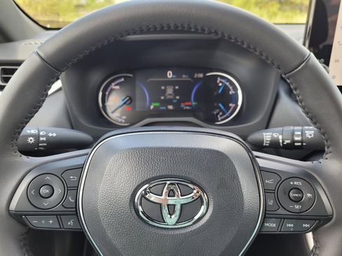 Used 2025 Toyota RAV4 XSE image 22