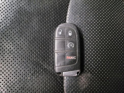 Used 2018 Dodge Journey GT FWD image 32
