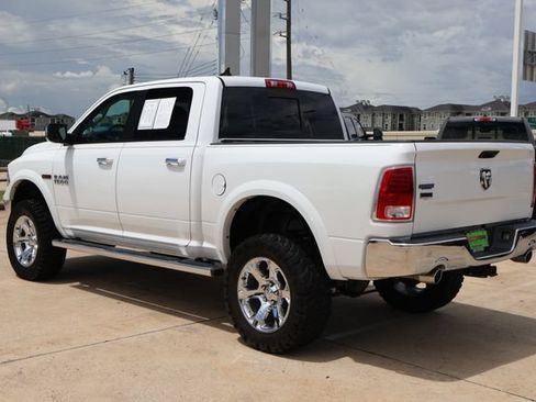 Used 2018 RAM 1500 Laramie w/ Convenience Group AWD/4WD image 4