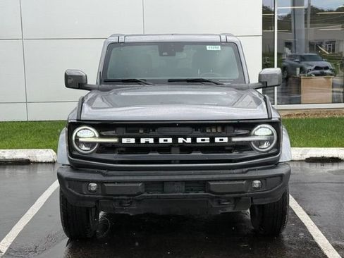 Used 2024 Ford Bronco Outer Banks AWD/4WD image 3