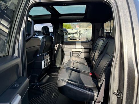 Used 2017 Ford F150 Lariat w/ Equipment Group 502A Luxury AWD/4WD image 31