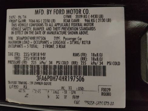 Used 2017 Ford Fusion SE w/ Equipment Group 201A FWD image 33