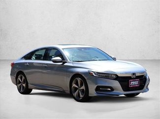 Used 2018 Honda Accord Touring video 3