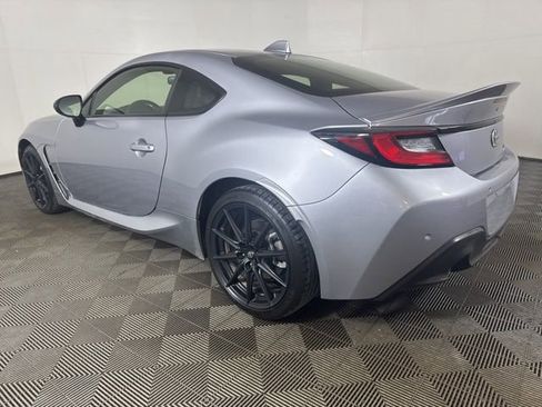 Used 2023 Toyota GR86 Premium image 6