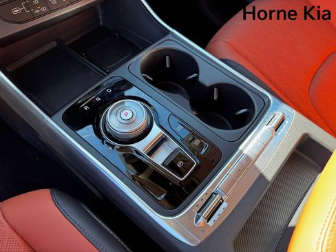 New 2026 Kia Carnival SX w/ SX Dark Edition Package image 18