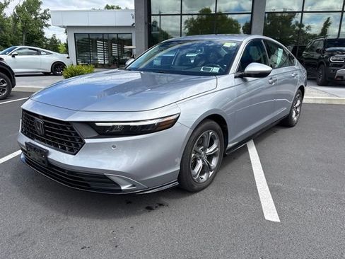 Used 2024 Honda Accord EX-L image 2