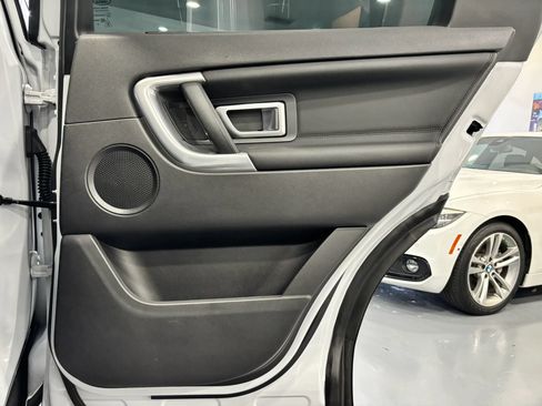 Used 2019 Land Rover Discovery Sport HSE AWD/4WD image 43