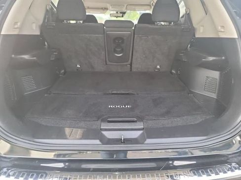 Used 2019 Nissan Rogue SV AWD/4WD image 29
