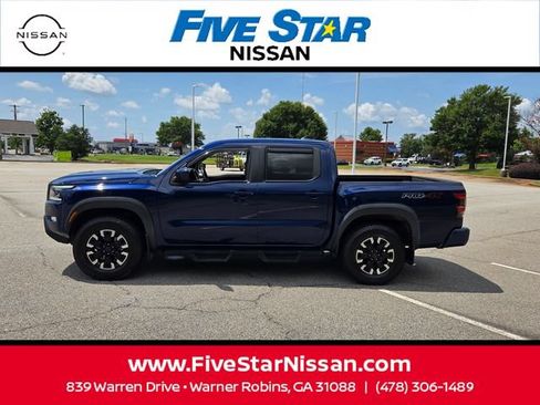 Used 2022 Nissan Frontier PRO-4X w/ Technology Package AWD/4WD image 4