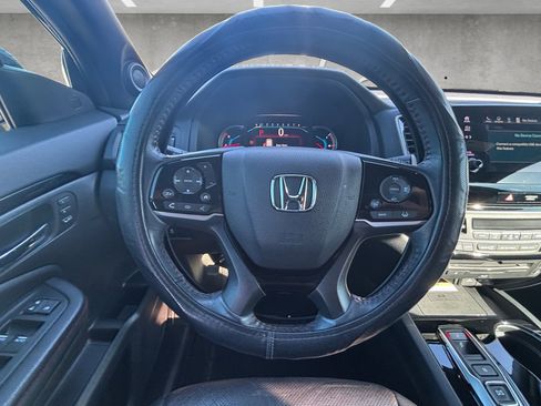 Used 2022 Honda Pilot Black Edition image 24