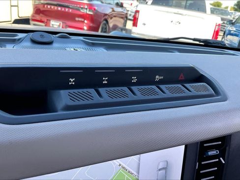 Used 2024 Ford Bronco Wildtrak AWD/4WD image 14