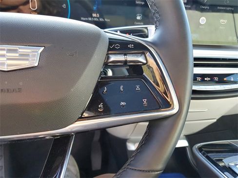 Certified 2024 Cadillac Lyriq Luxury image 12