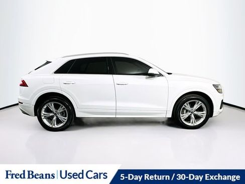 Used 2023 Audi Q8 Premium w/ Convenience Package AWD/4WD image 9