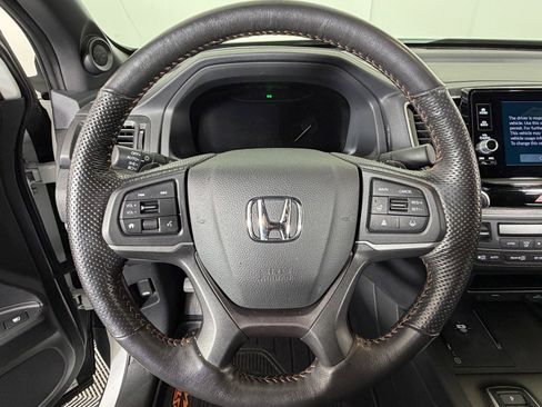 Used 2025 Honda Ridgeline TrailSport image 9