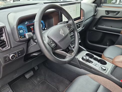 Used 2025 Ford Bronco Sport Outer Banks w/ Outer Banks Tech Package+ AWD/4WD image 7