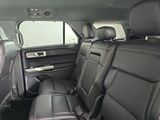 Used 2023 Ford Explorer Limited image 4