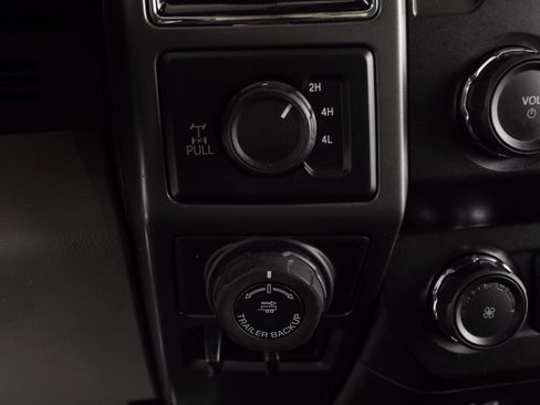 Used 2019 Ford F150 XLT w/ Equipment Group 302A Luxury image 17