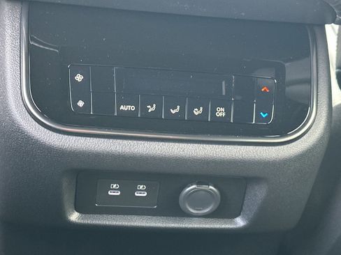 New 2026 Nissan Armada PRO-4X AWD/4WD image 15