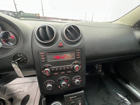 Used 2009 Pontiac G6 GT image 15