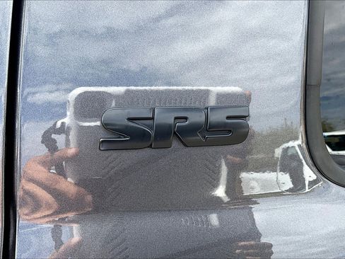 Used 2019 Toyota Tundra SR5 w/ SR5 Upgrade Package image 29