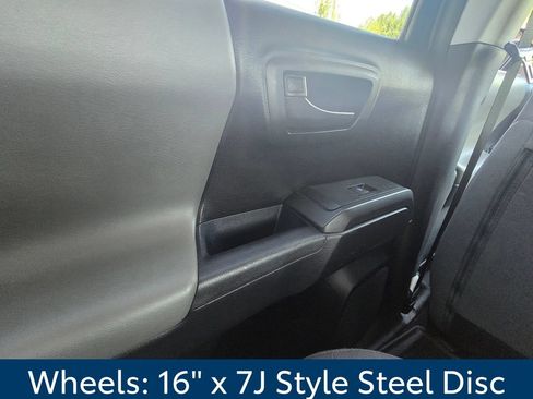 Used 2020 Toyota Tacoma SR w/ SR Convenience Package RWD image 12