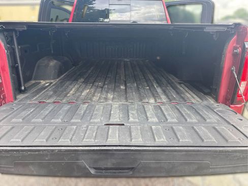 Used 2020 GMC Sierra 2500 AT4 w/ AT4 Premium Package AWD/4WD image 17
