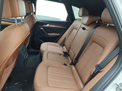 Used 2023 Audi Q5 2.0T Premium w/ Convenience Package AWD/4WD image 13