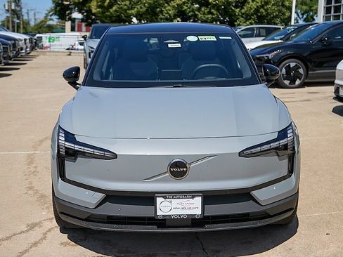 New 2026 Volvo EX30 Plus AWD/4WD image 5