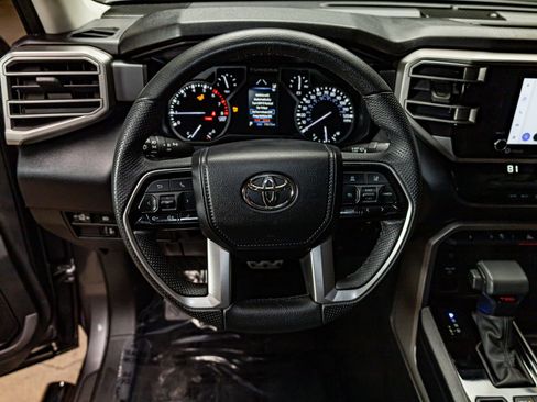 Used 2022 Toyota Tundra SR5 image 18