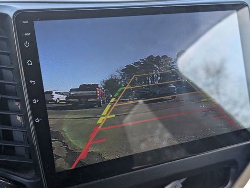 Used 2017 Jeep Cherokee Sport image 17