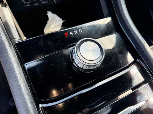 Used 2023 Jeep Grand Cherokee L Overland RWD image 19