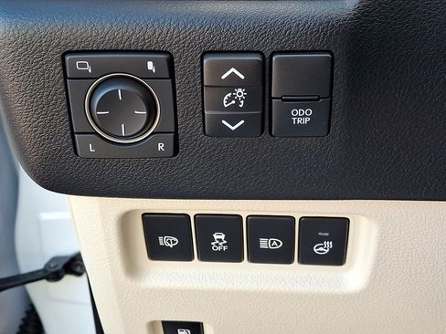Used 2023 Lexus GX 460 Premium w/ Premium Package AWD/4WD image 27